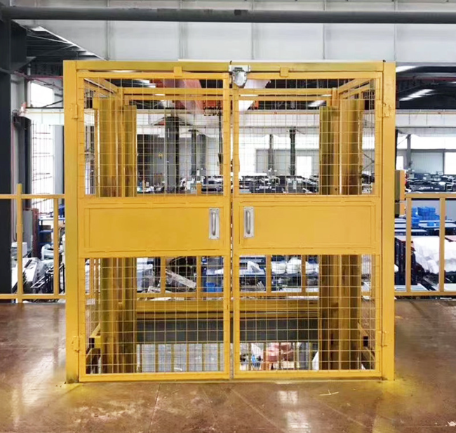 铜陵智能导轨式升降机亮相